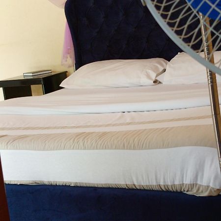 Pross Residence Masindi Bagian luar foto